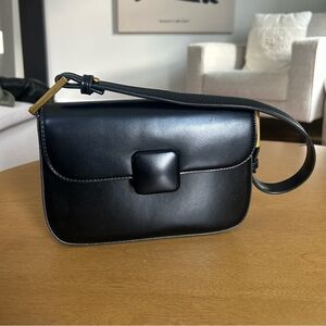 Elegant Black Leather Women's Bag